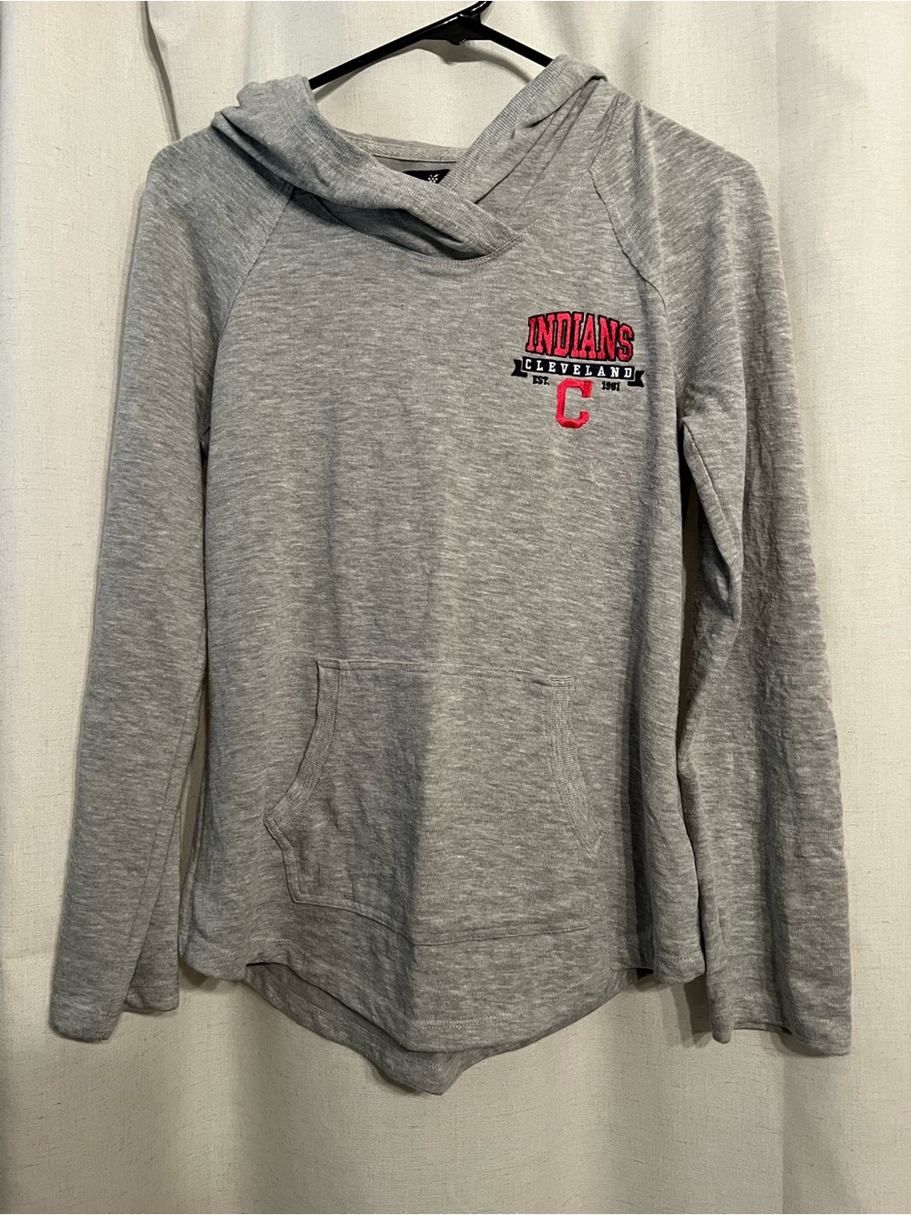 Heather Gray Cleveland Indians Pullover Hooded Long Sleeve Tee